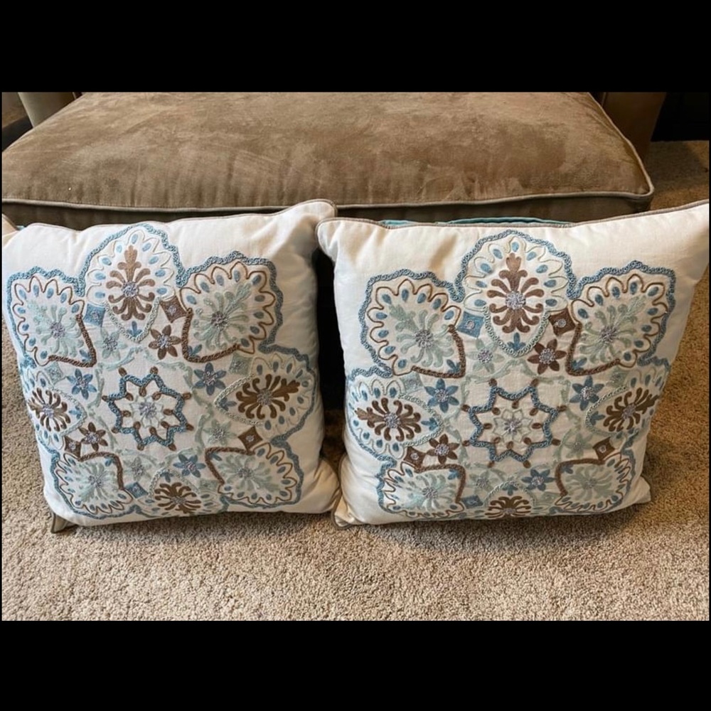 Pier 1 Indoor Decorative Pillows
